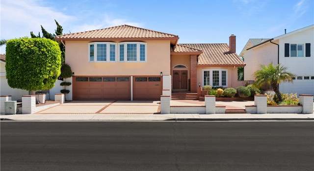 Photo of 9852 Big Sur Dr, Huntington Beach, CA 92646