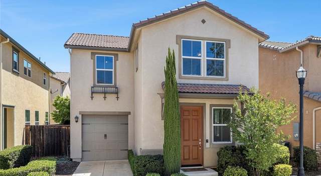 Photo of 1587 N Strada Way, Clovis, CA 93619