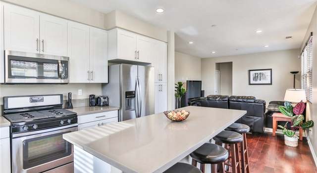Photo of 17541 Newland #101, Huntington Beach, CA 92647