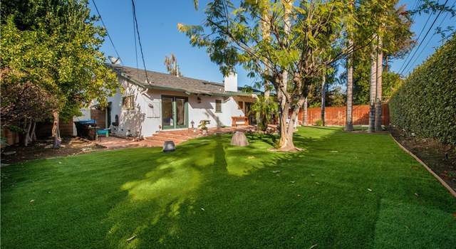 Photo of 23652 Collins St, Woodland Hills, CA 91367