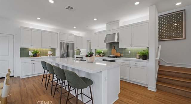 Photo of 452 Checkerbloom Ln, Santa Paula, CA 93060