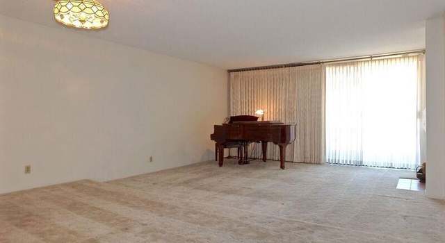 Photo of 1957 Temple Ave #204, Signal Hill, CA 90755