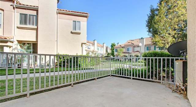 Photo of 27011 Karns Ct #2104, Canyon Country, CA 91387