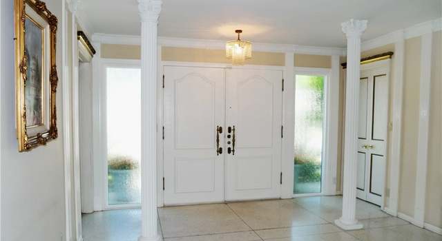 Photo of 320 W Bixby Rd, Long Beach, CA 90807