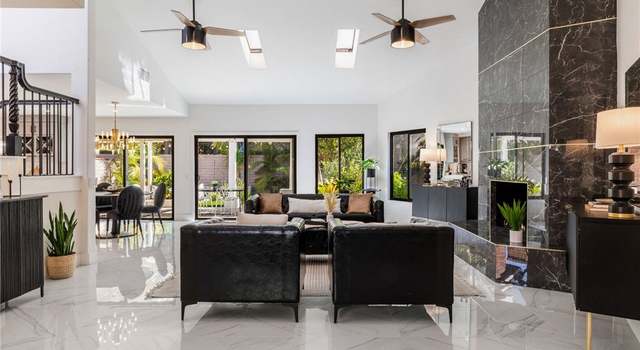 Property at 7752 Seabreeze Dr #43, Huntington Beach, CA 92648, 3 beds, 2.5 baths