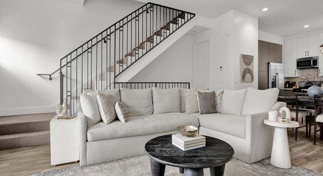 Photo of 5662 Hazeltine Ave, Valley Glen, CA 91401