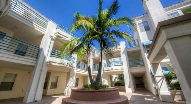 Photo of 415 Townsquare Ln #102, Huntington Beach, CA 92648
