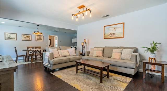 Photo of 540 E 11th St, Upland, CA 91786