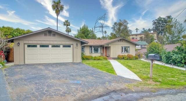 Photo of 237 Ardys Pl, Vista, CA 92084