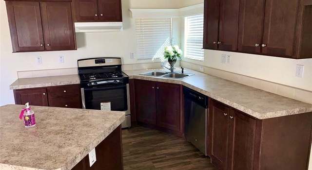Photo of 32850 Crescent Ave, Lake Elsinore, CA 92530