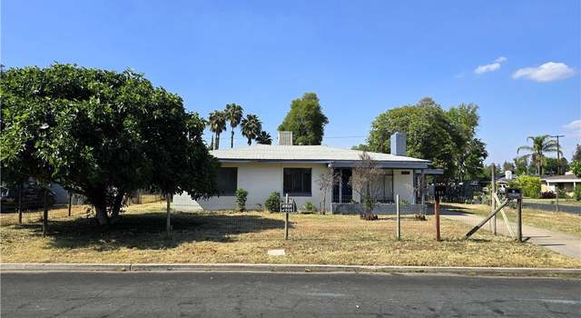 Photo of 155 E Hampton Way, Fresno, CA 93704