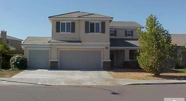 Photo of 2062 WHISPERING BELLS Rd, San Jacinto, CA 92582