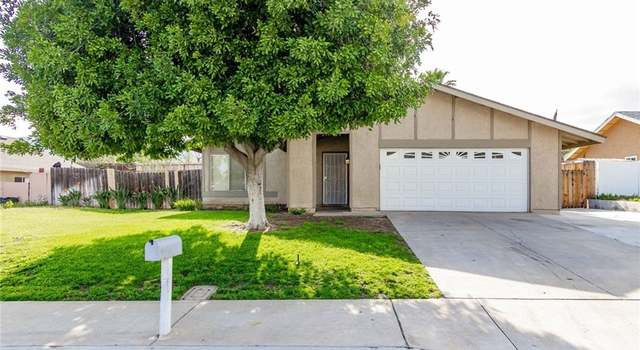 Photo of 216 N Woodlake Rd, Lake Elsinore, CA 92530