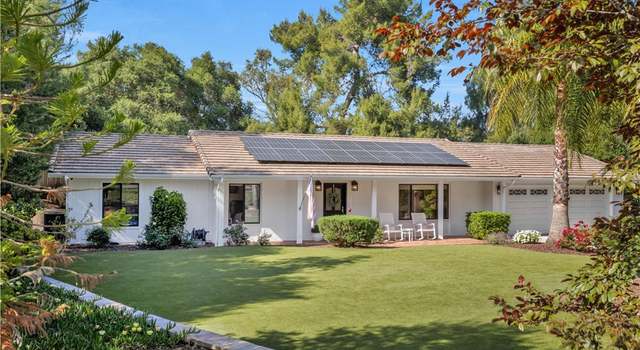 Photo of 10136 Rancho Roble Rd, Escondido, CA 92026