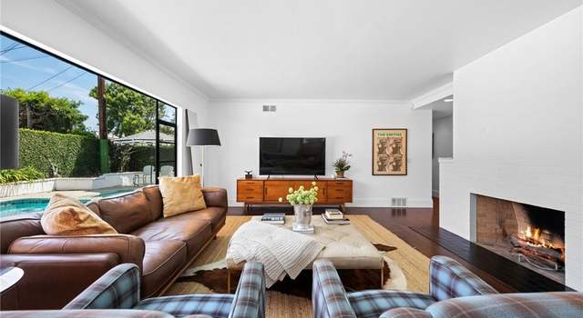 Property at 1111 W Sharon Rd, Santa Ana, CA 92706, 3 beds, 2.5 baths