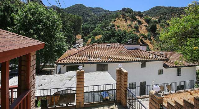 Photo of 1005 Country Club Dr, Burbank, CA 91501