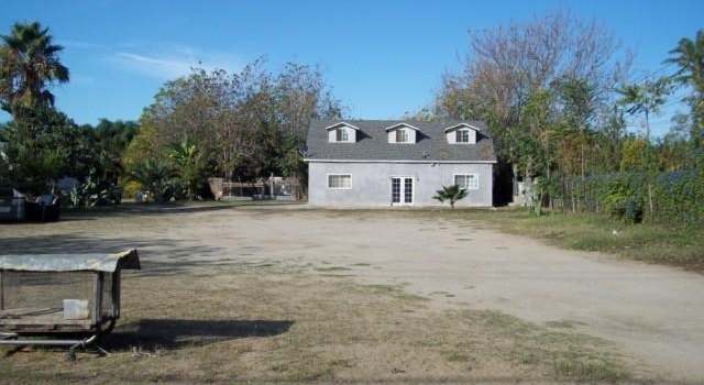 Photo of 10932 Locust Ave, Bloomington, CA 92316