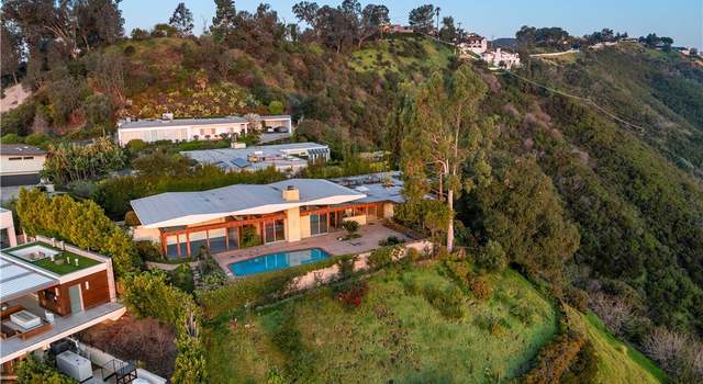 Photo of 1470 Laurel Way, Beverly Hills, CA 90210