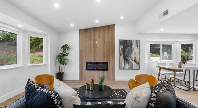 Photo of 1053 Prospect Pl, Vista, CA 92081