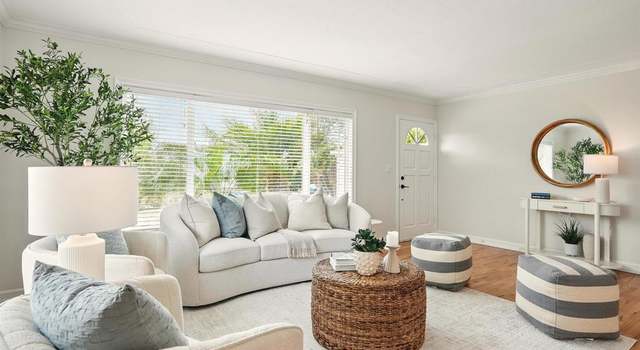 Photo of 1927 Edinburg Ave, Cardiff By The Sea, CA 92007