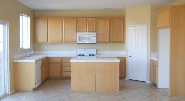 Photo of 1561 Atlas Peak Ln, San Jacinto, CA 92582