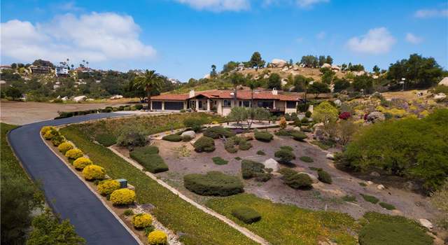 Photo of 28306 Crescent Hill Way, Escondido, CA 92026