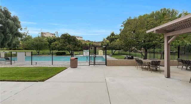 Photo of 20022 Avenue Of The Oaks, Newhall, CA 91321