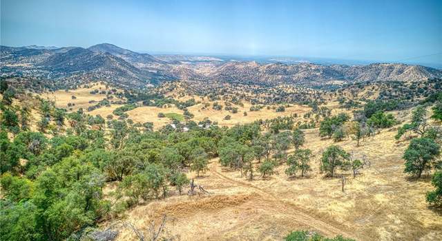 Photo of 5 Cardinal Ln, Squaw Valley, CA 93675