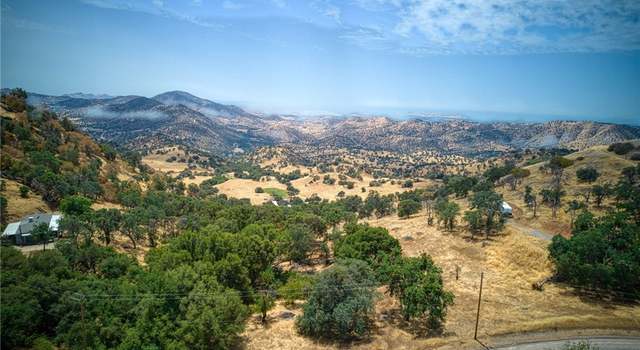 Photo of 5 Cardinal Ln, Squaw Valley, CA 93675