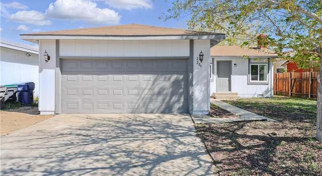 Photo of 2209 Rosewood Ave, Lancaster, CA 93535