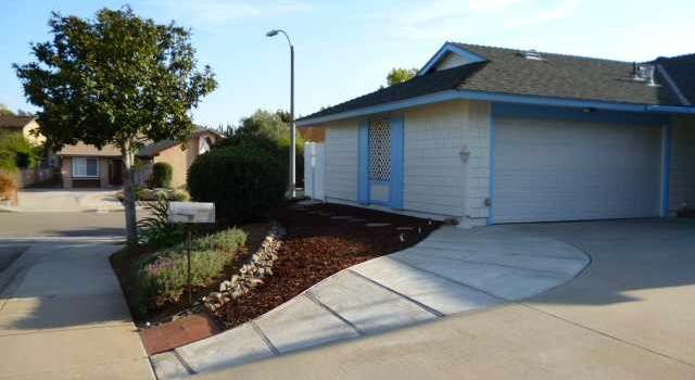 Photo of 2027 Fuerte Ln, Escondido, CA 92026