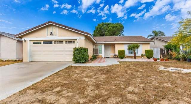 Photo of 162 Peppertree Way, San Jacinto, CA 92583
