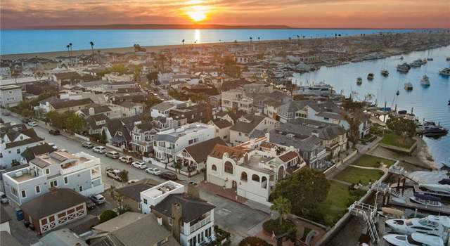 Photo of 501 W Edgewater Ave, Newport Beach, CA 92661