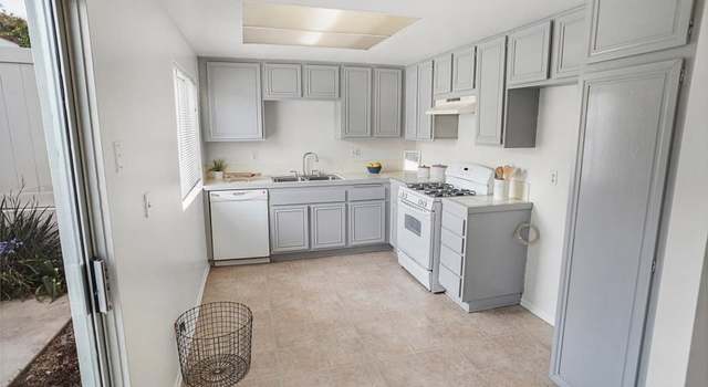 Photo of 293 Green Moor Pl, Thousand Oaks, CA 91361