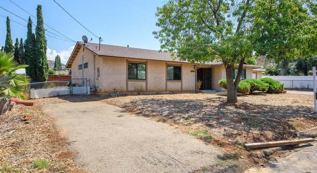 Photo of 9677 Woodland Vis, Lakeside, CA 92040