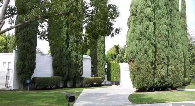 Photo of 1102 DORSETSHIRE Ln, Santa Ana, CA 92705