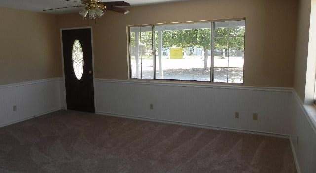 Photo of 27069 Yale St, Hemet, CA 92544