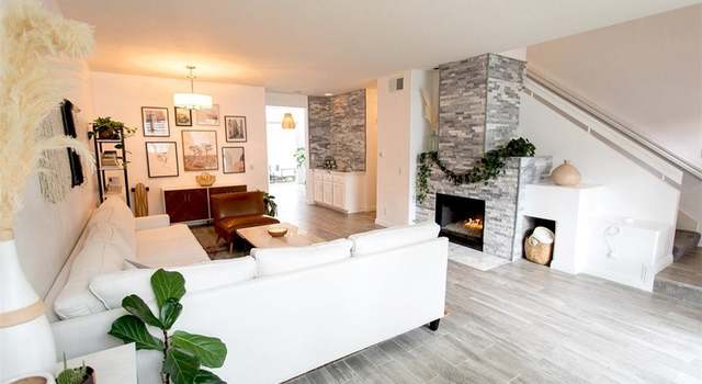 Photo of 7492 Seabluff Dr #105, Huntington Beach, CA 92648