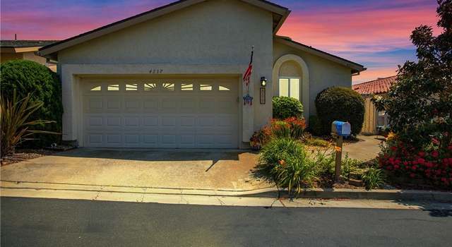 Photo of 4237 Moonlight Ln, Oceanside, CA 92056