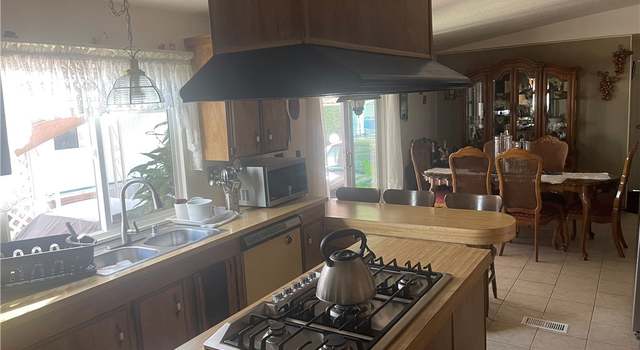 Photo of 4901 Green River Rd #116, Corona, CA 92878