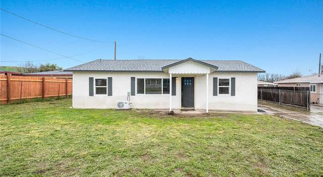 Photo of 32745 Texas Dr, Yucaipa, CA 92399