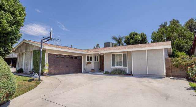 Photo of 20314 Cedarcreek St, Canyon Country, CA 91351