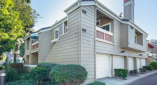 Photo of 7322 Yellowtail Dr #202, Huntington Beach, CA 92648