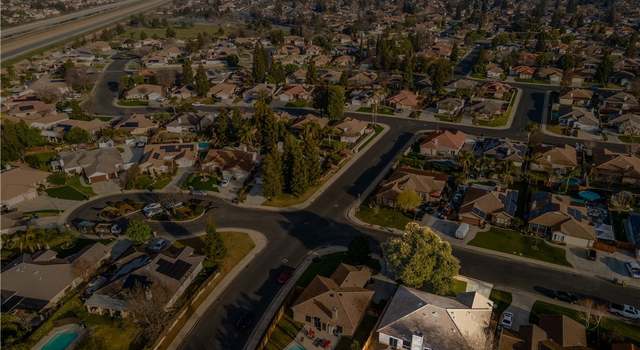 Photo of 9813 Valerio Ct, Bakersfield, CA 93312