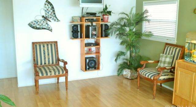 Photo of 355 E 60th St, Long Beach, CA 90805