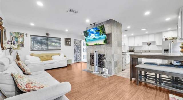 Photo of 24 S La Salle St, Redlands, CA 92374