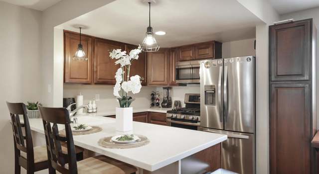 Photo of 549 S E St, Oxnard, CA 93030