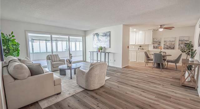 Photo of 26478 Fairway Cir, Newhall, CA 91321