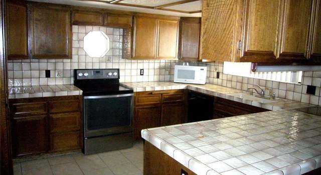 Photo of 18599 Cocqui Rd, Apple Valley, CA 92307