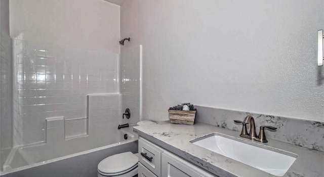 Photo of 22854 Powhatan Rd, Apple Valley, CA 92308